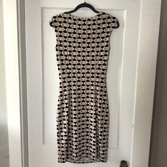 WHBM Geometric Bodycon - Picture 3 of 4